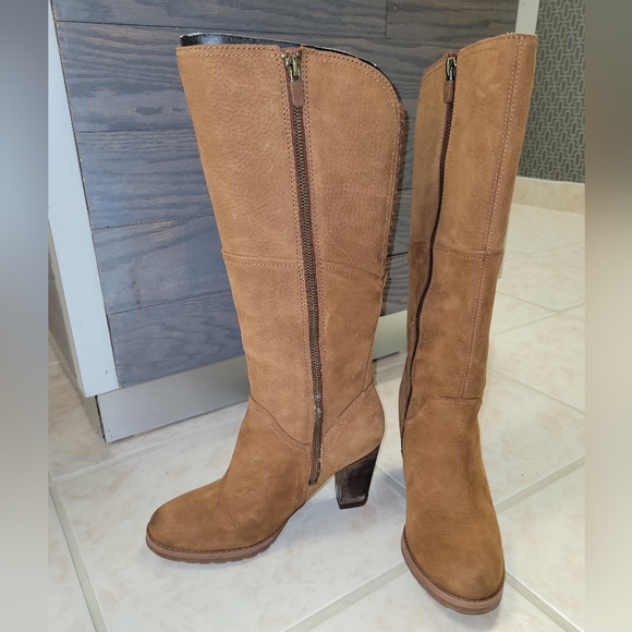 Timberland high heel leather suede boots Size 6.5 NWOT - Picture 3 of 10